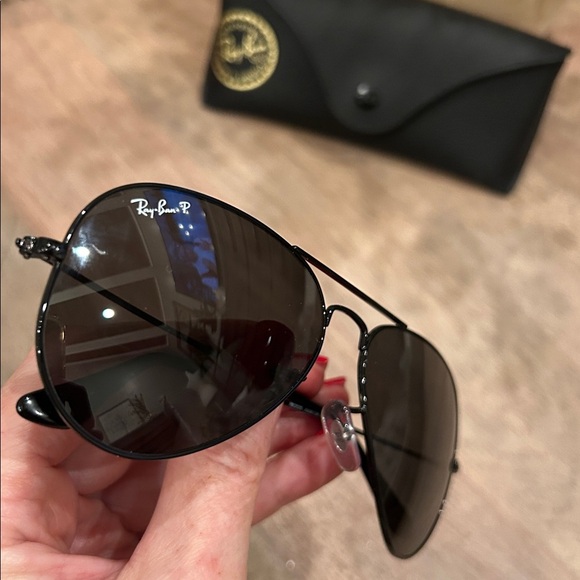 Ray-Ban RB3025 Aviator Total Black - Picture 8 of 9